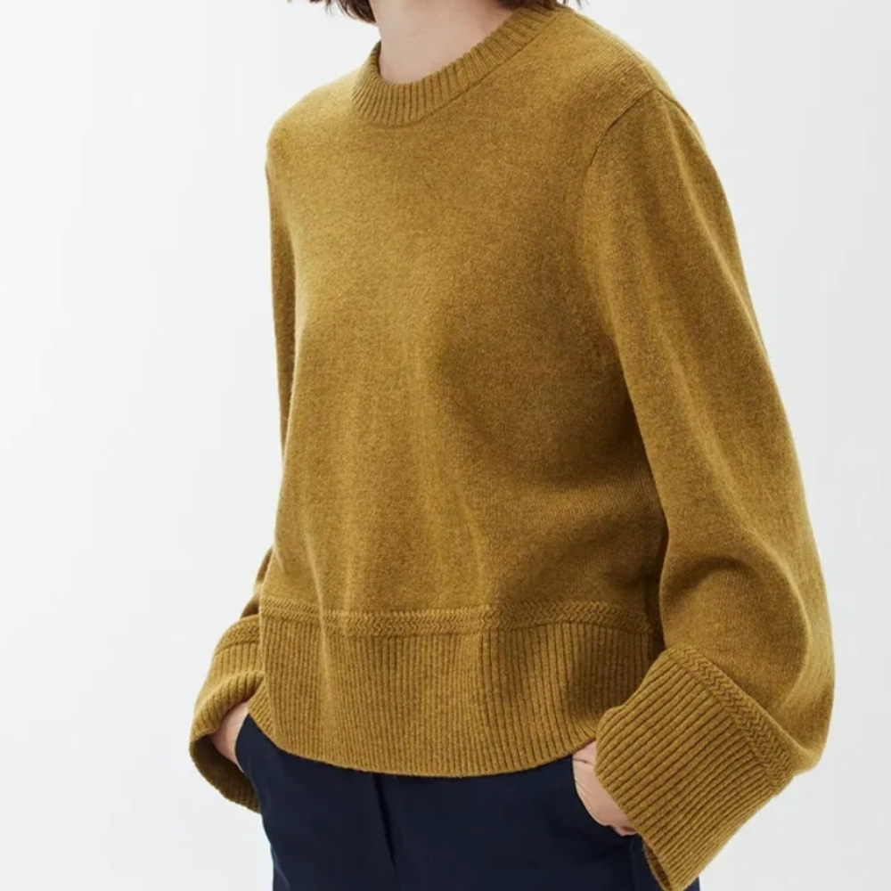 Arket Boxy Wool Sweater Size M